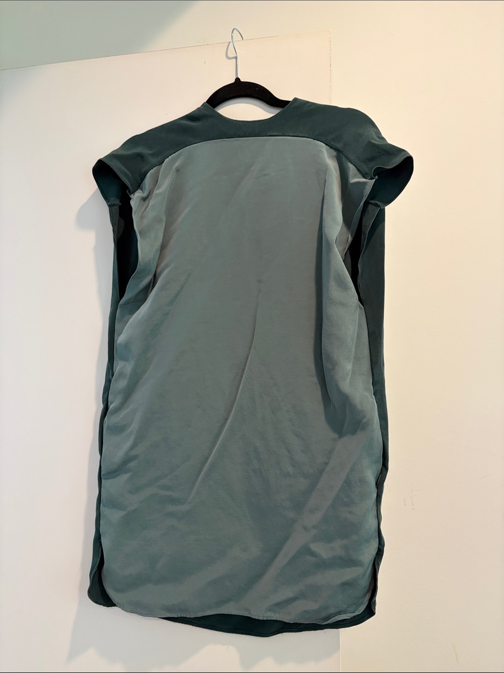 Celine Cap-Sleeve Dress in Sage Green and Emerald
